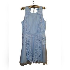 Belle Badgely Mischka Elegant Light Blue Lace Dress Size 14
